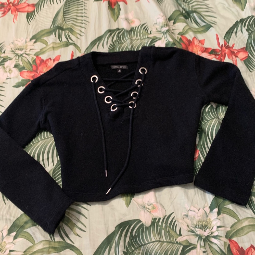 Kendall & Kylie crop top